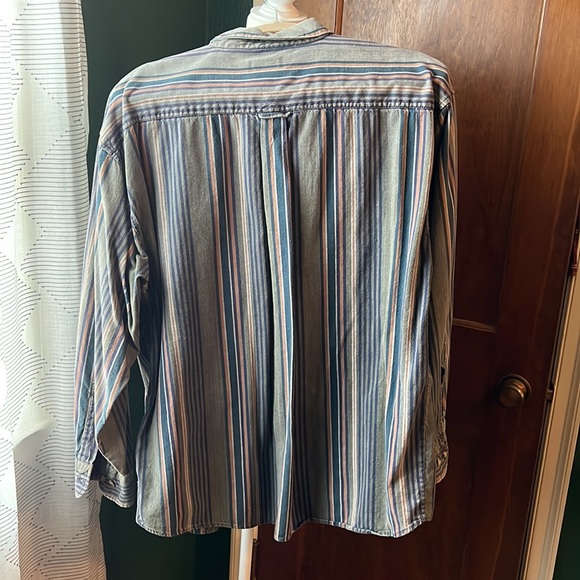 VINTAGE AMERICAN WEEKEND STRIPED BUTTON UP - Picture 3 of 3